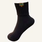 Black cozy ribbed crew socks by Peek Breeze